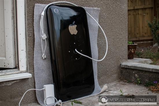 30寸的巨型iPhone 3G！5K iMac都没脸了